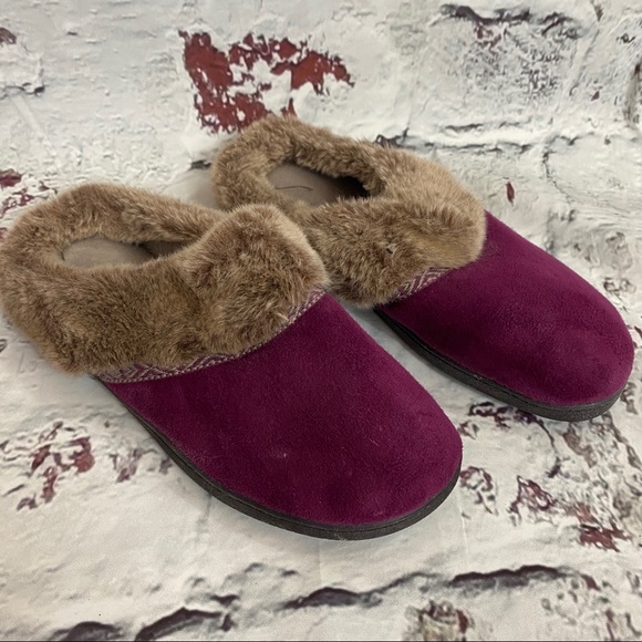 ISOTONER Faux Fur Slippers